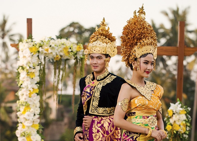Baju Adat Indonesia: Refleksi Budaya dan Tradisi yang Kaya